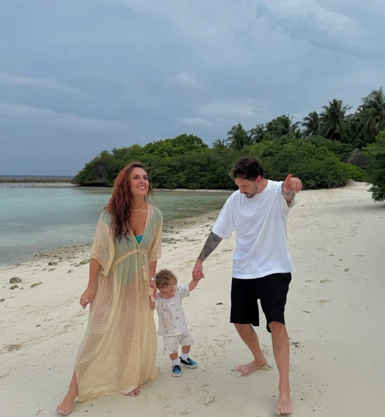 Звезды растят сына