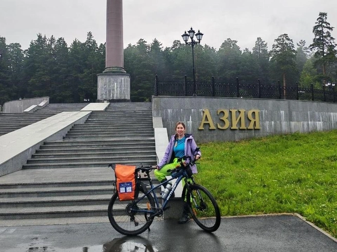 В Тюмени девушка проведет несколько дней — как раз здесь она встретила свой день рождения | Источник: aWanderersPath / T.me