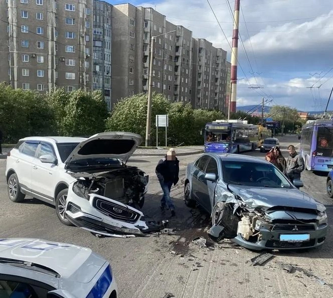 Одному человеку понадобилась помощь врачей | Источник: Госавтоинспекция по Мурманской области