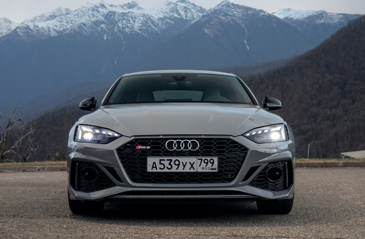 Новые Audi RS 4 Avant, Audi RS 5 Sportback и Audi RS 5 Coupe доступны для заказа в России