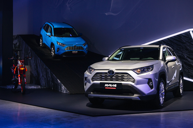 Фото №1 - Новый Toyota RAV4 представлен в Москве
