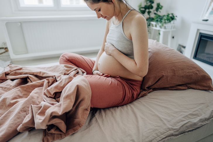 Болит живот во время беременности: нормально ли это — отвечает врач