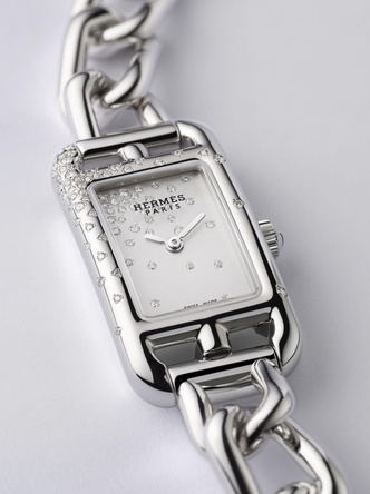Прочная связь: часы Hermès Nantucket с браслетом-цепочкой
