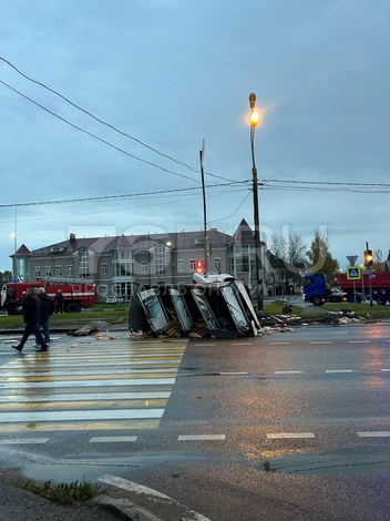 На место приехали спасатели | Источник: Екатерина Тарыгина / 76.RU