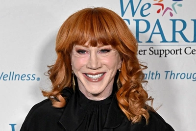 Kathy Griffin взбудоражила сеть фото с загадочным мужчиной