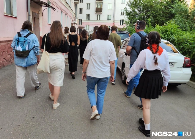 Пионеры подгоняют отставших | Источник: Полина Бородкина / NGS24.RU