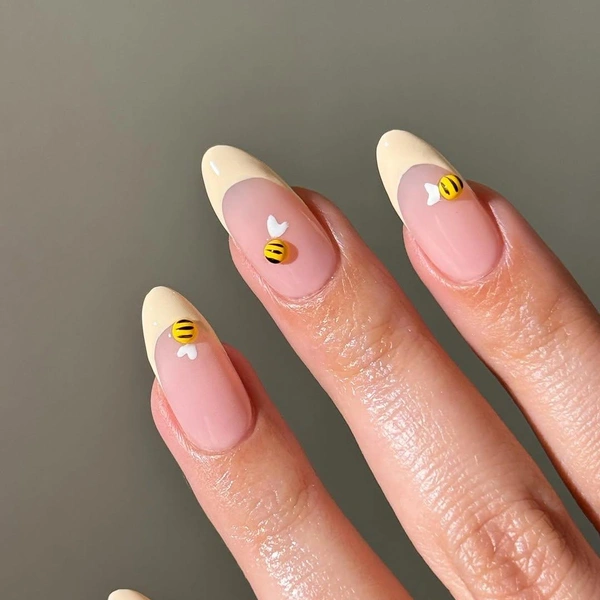 Источник: соцсети avrnailswatches