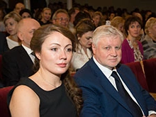 Члены Госдумы открыли театральный сезон