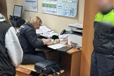 Сотрудник ГИБДД заключен под стражу за превышение полномочий