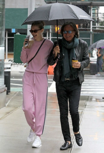 Джиджи Хадид в Нью-Йорке, 10 сентября | marieclaire.ru