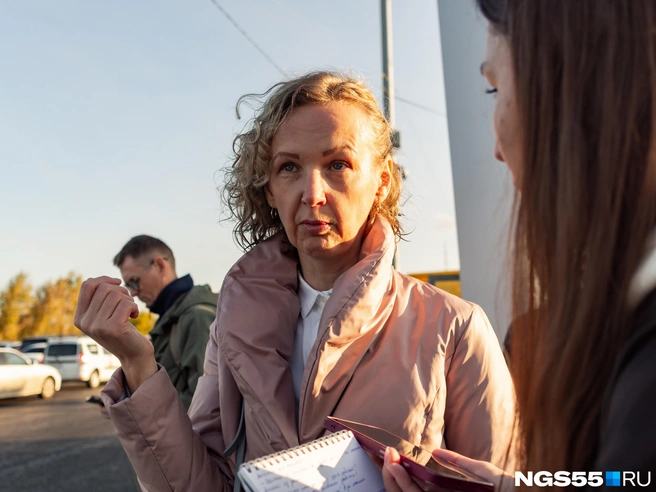 Галина возмущена ситуацией на дорогах | Источник: Кирилл Башинский / NGS55.RU