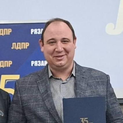 <p>Дмитрий Панкин</p>