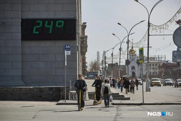 К 18:00 температура понизилась до +24 | Источник: Александр Ощепков / NGS.RU