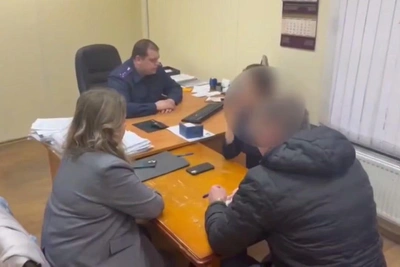 Начальник миграционного отдела УМВД обвинен во взятке на 16 млн