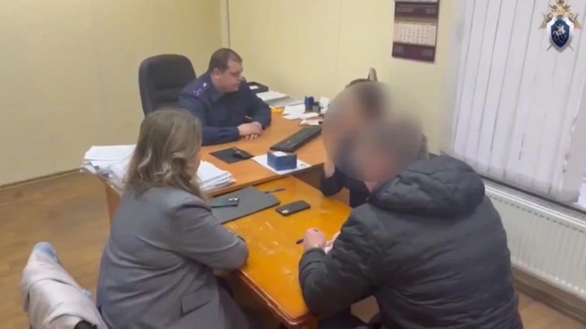 Взятка на 16 млн. Экс-начальник миграционного отдела УМВД по Фрунзенскому району подозревается в коррупции | Источник: кадр из видео Следственного комитета России