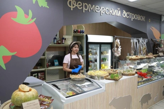 В «Фермерском островке» можно приобрести молочную продукцию, колбасные и хлебобулочные изделия | Источник: правительство Ярославской области
