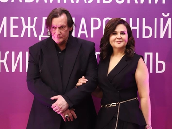 Очаровательная Остроумова, мистический Миркурбанов, утонченная Екамасова: закрытие Забайкальского фестиваля