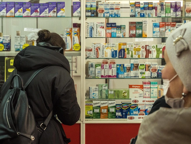 Увеличение продаж связано с появлением в аптеках более доступных по цене аналогов | Источник: Михаил Огнев / FONTANKA.RU