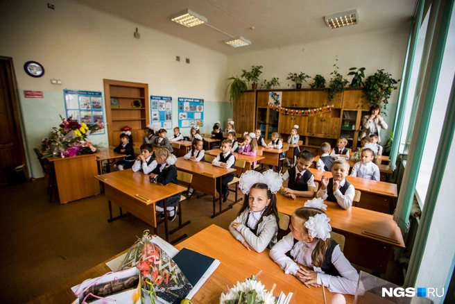 Даже собрать ребенка в школу к 1 сентября непросто | Источник: Александр Ощепков / NGS.RU