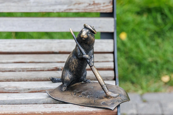Стойте смирно, вас рисуют!  | Источник: Мария Ленц / NGS24.RU 