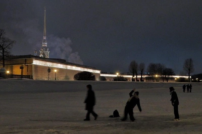 Temperature in St. Petersburg 5-6 Degrees Below Normal