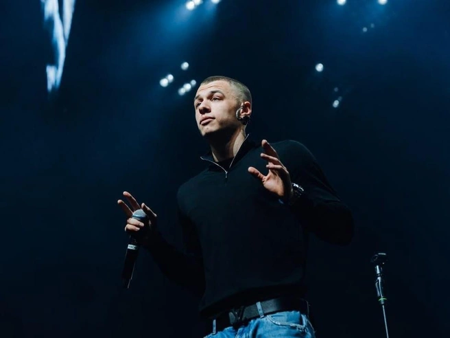 Макан уверяет, что в военкомат пришел сам — без конвоя и лишнего шума, просто «идем служить» | Источник: MACAN / T.me