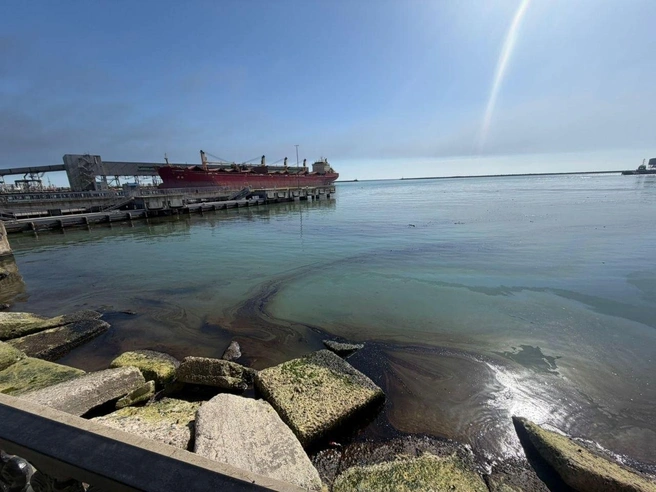 Жители Туапсе говорят о разливе нефтепродуктов | Источник: tuapse_info_official / T.me