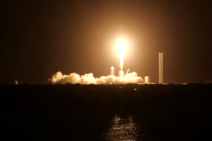 Компания SpaceX обновила свой рекорд по числу запусков ракет в год
