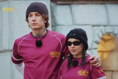 Tyumen star Instasamka eats bugs, pumps sewage on Fort show