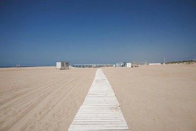 Туристы бронируют отели в Анапе, но купание под вопросом