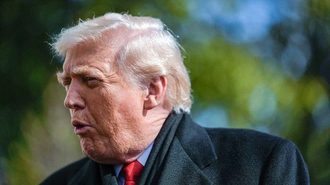 Дональд Трамп настаивал, что не был дружен с Джеффри Эпштейном, в сообщении в социальной сети три дня назад. | Источник: MEGA
