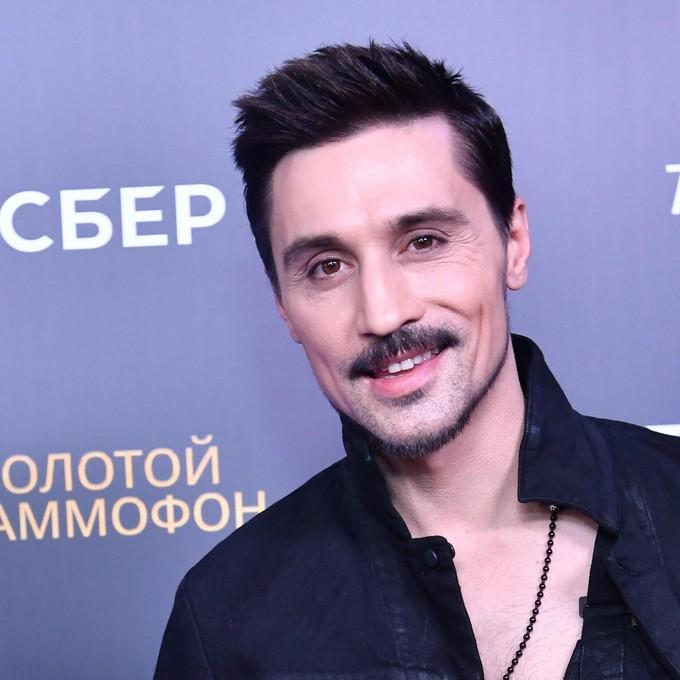 Сауна, четыре туалета и ценные породы дерева: Билан продает свой коттедж в элитном поселке за 250 миллионов