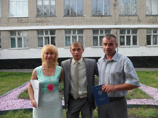 Алексей Гетманов с родителями — папой Сергеем Алексеевичем и мамой Натальей Викторовной | Источник: педоставлено Алексеем Гетмановым
