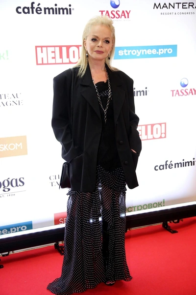 Лариса Долина