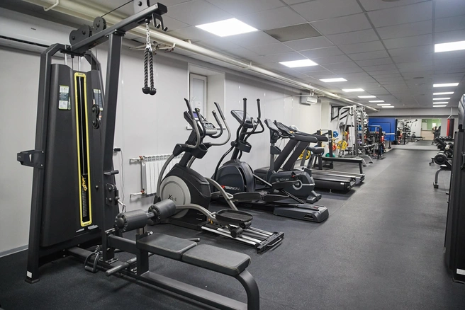 Скрыться от служебных приставов на работе — плохая идея | Источник: Александр Ощепков / NGS.RU