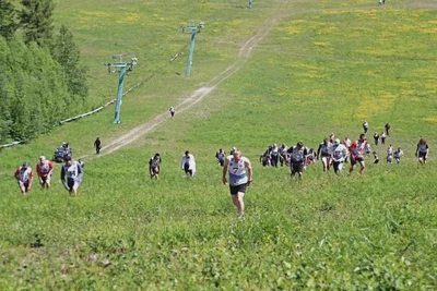 Первый забег «Царь горы» в Тынде собрал 70 смельчаков