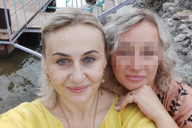 Евгения Турбина (справа) со своей родной сестрой Натальей | Источник: предоставила Наталья Заболотная