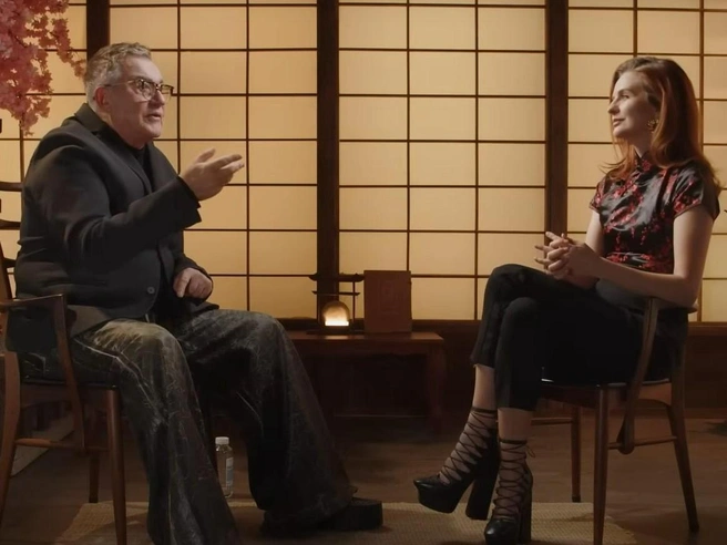 Телеведущий выразил уверенность в возможности позитивных перемен в будущем | Источник: JuliaPrudko / youtube.com