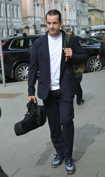 Дмитрий Певцов | www.starhit.ru