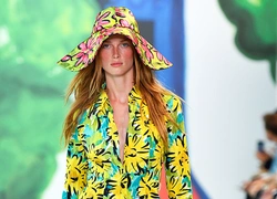 Цитрусовые брызги в новой коллекции Michael Kors SS 2019