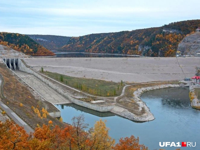 Водохранилище заполнено не полностью | Источник: Тимур Шарипкулов / UFA1.RU