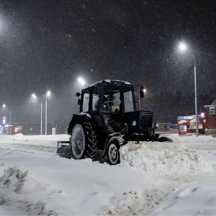 Отмены рейсов, коллапс на дорогах, полуметровые сугробы: Москву парализовал циклон «Фрэнсис»