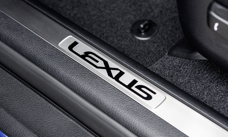 Lexus RX6: дело привычки