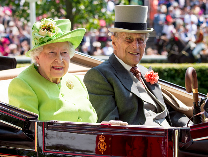 Чья шляпа лучше: герцогиня Кембриджская и другие на Royal Ascot 2017