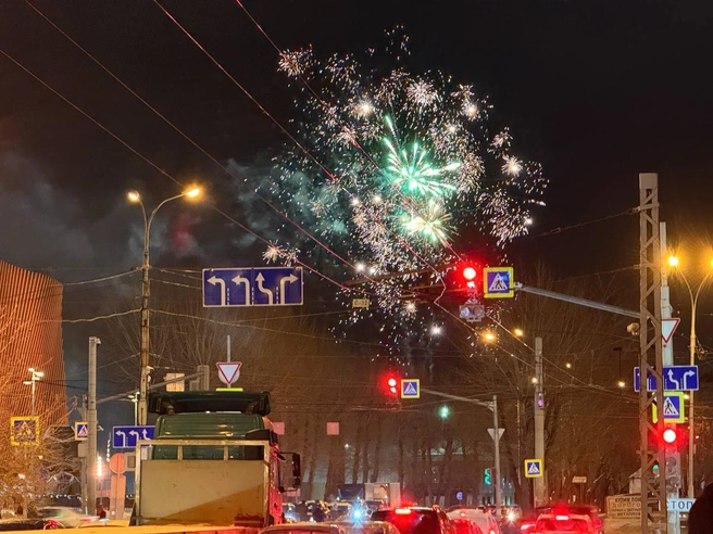 В конце торжественного открытия прогремел салют | Источник: Дарья Костомина / E1.RU