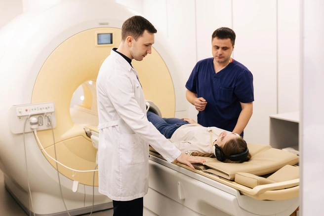 Понять, в чем причина болей, помогает МР-томография | Источник: «МРТ Альянс»