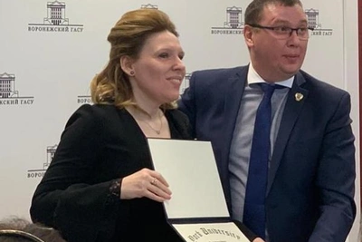 Воронеж: приговор за взятки, метробус осенью, экономия на маникюре