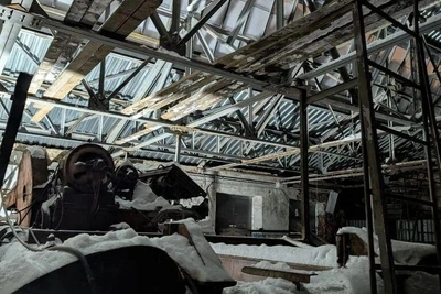 Рабочий погиб, упав с восьми метров во время ремонта крыши