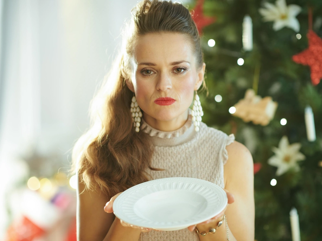 5 лайфхаков, чтобы в праздники есть без чувства вины | marieclaire.ru