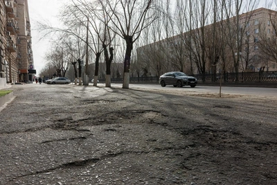 Волгоградские чиновники обсудили ремонт дорог и вандализм